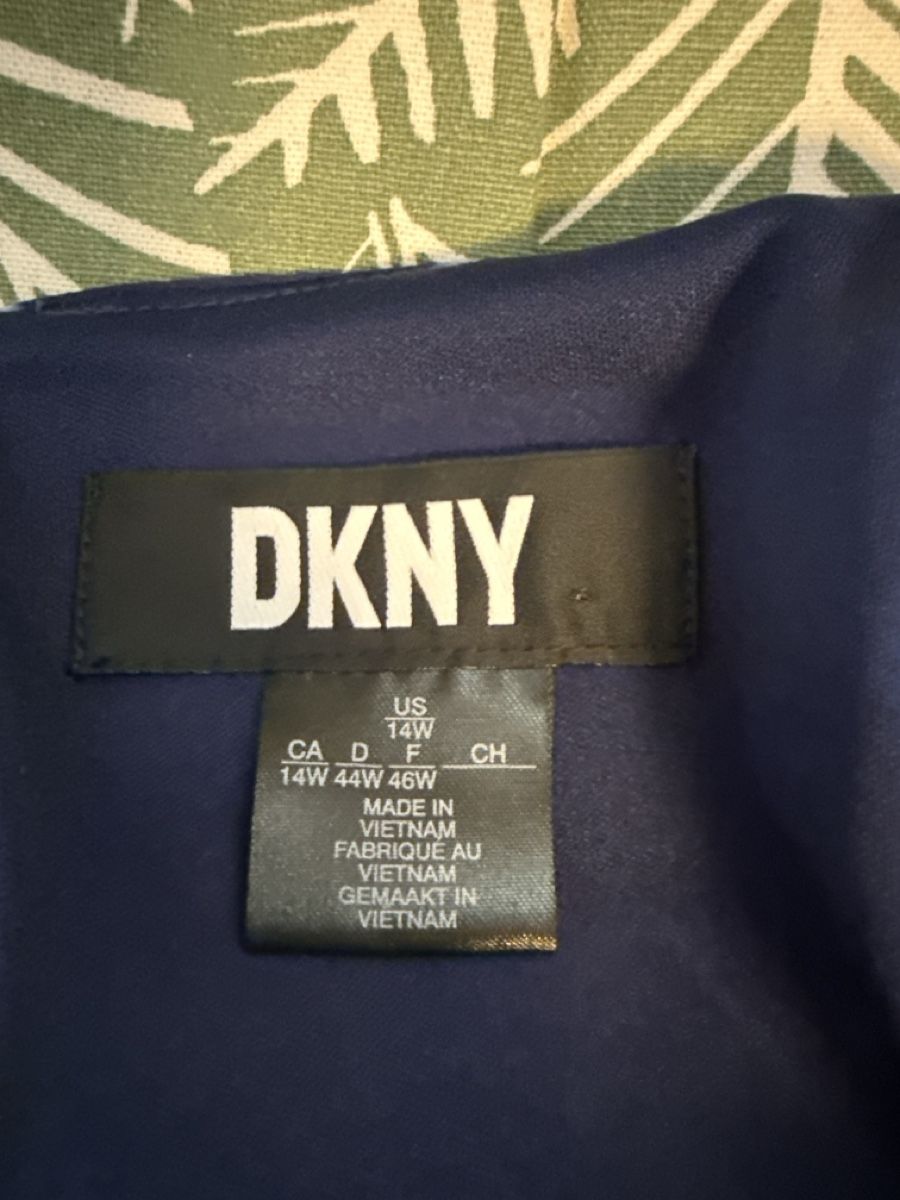 Robes: Sommerkleid  Damen 44 – D'occasion à Oberwil BL par moneymaker1 1