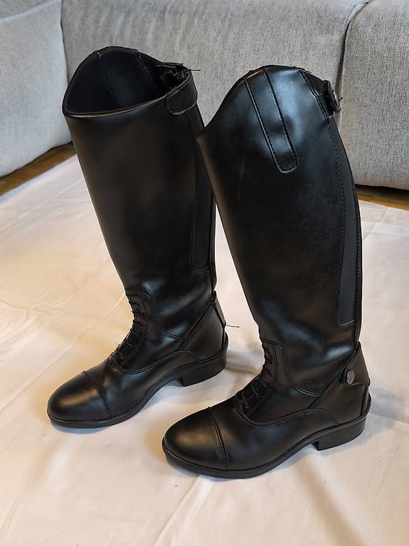 Scarpe per ragazzi: Kinderreitstifel, Leder, Gr. 35, Steeds – Usato da Baden venduto da Luci_Gru 1
