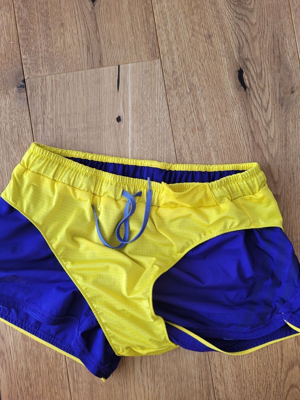 Adidas Hosen: ADIDAS Shorts Gr. 32 – Gebraucht aus Rheinfelden von DHS 5