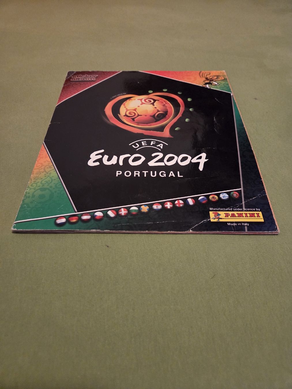 Panini Album: Panini Album EM 2004 komplett  – Usato da Embrach venduto da MamaSantos