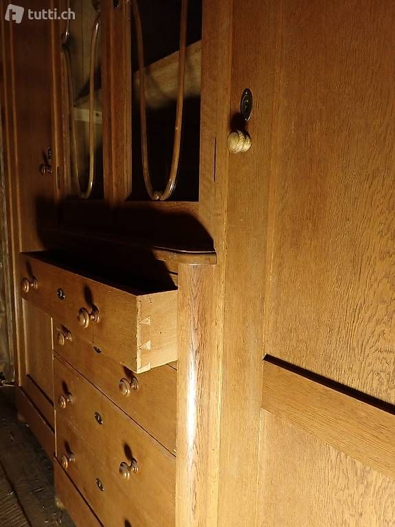 Armadi: Eichen Schrank, Vitrine, Kleiderschrank – Usato da Lupsingen venduto da kurrrti 2