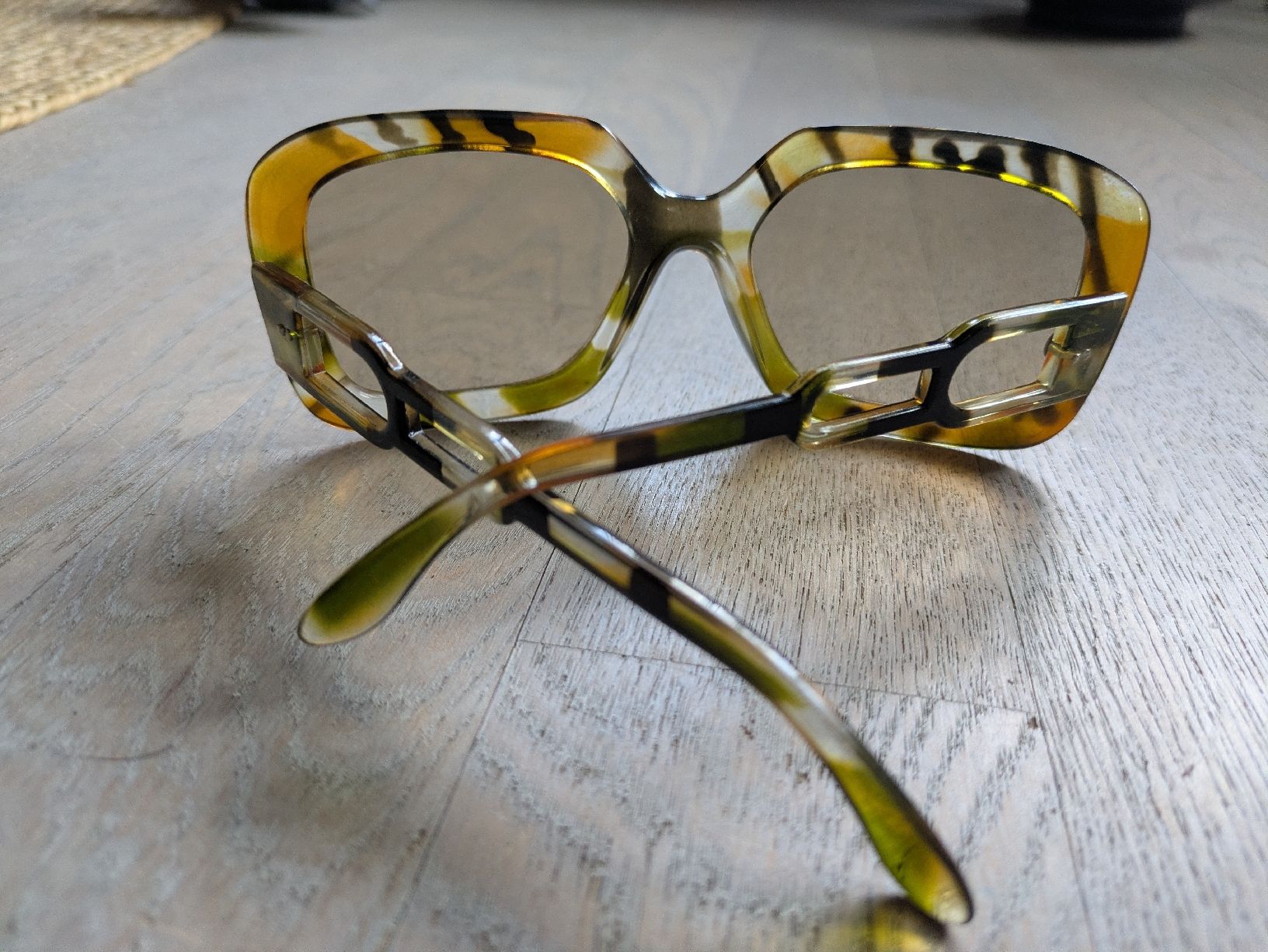 Occhiali & Lenti: Vintage Sonnenbrille, bunt gemustert – Usato da Kirchlindach venduto da Chantalone 2
