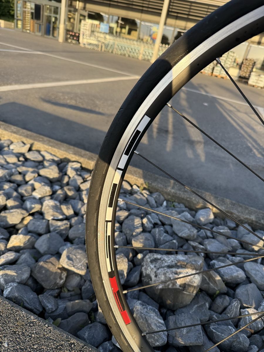Biciclette: BeOne Diablo Race Carbon Rennrad – Usato da Thun venduto da pee_pq5x 8