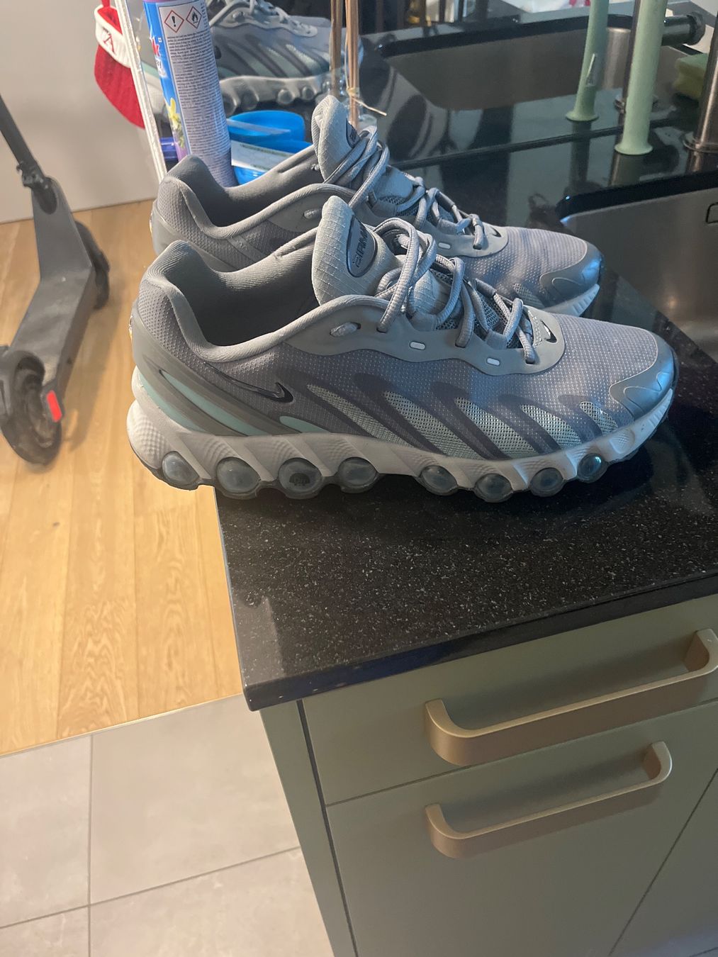 Nike Scarpe da uomo: Nike Air Max Dn – Usato da Belp venduto da adr_rdc8 3