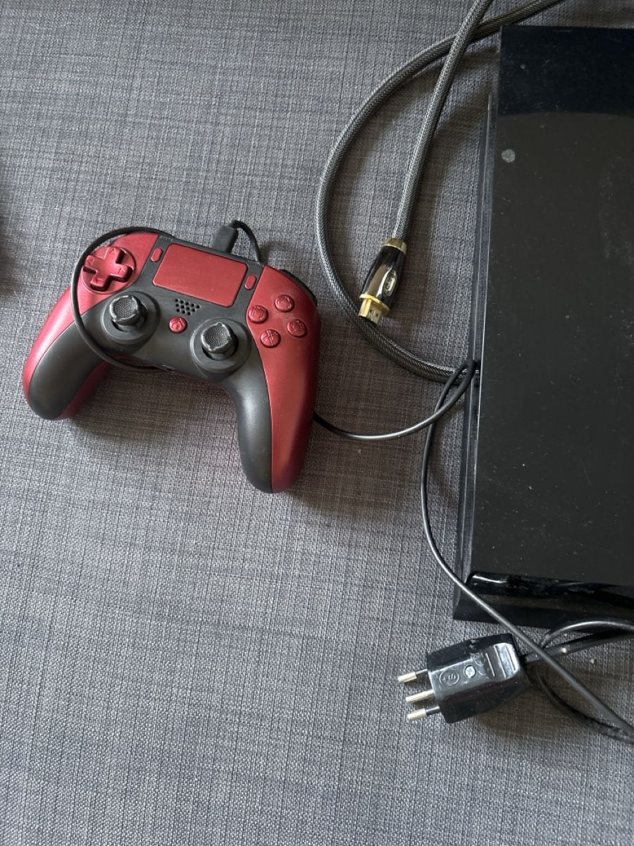 Sony Konsolen: PlayStation 4 – Gebraucht aus Oberwil BL von rev_sb8d 1