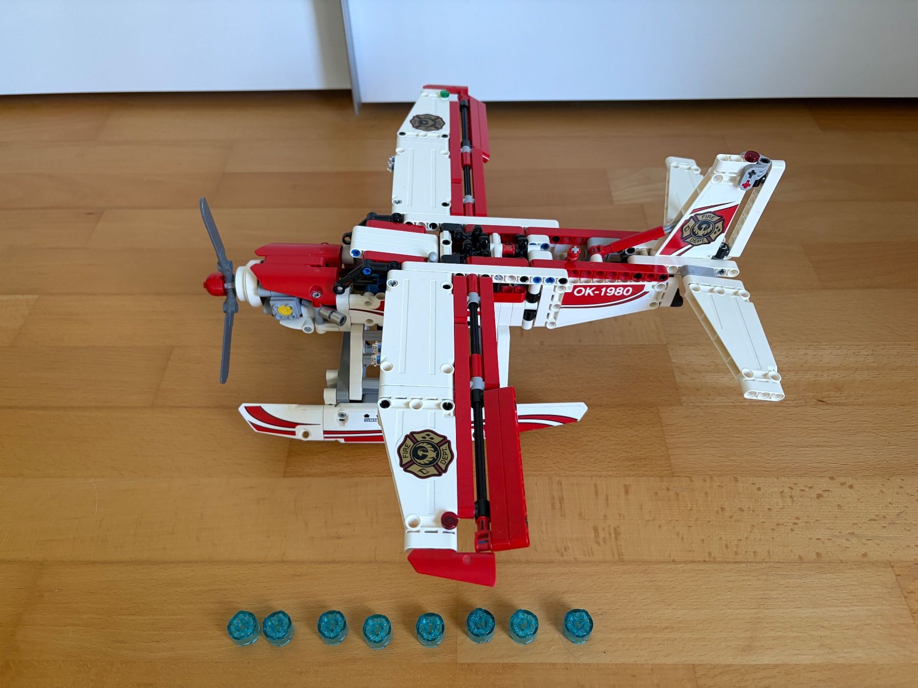 Technics Kit di costruzioni: LEGO Technic 42040 Löschflugzeug – Usato da Embrach venduto da paumer-12 3