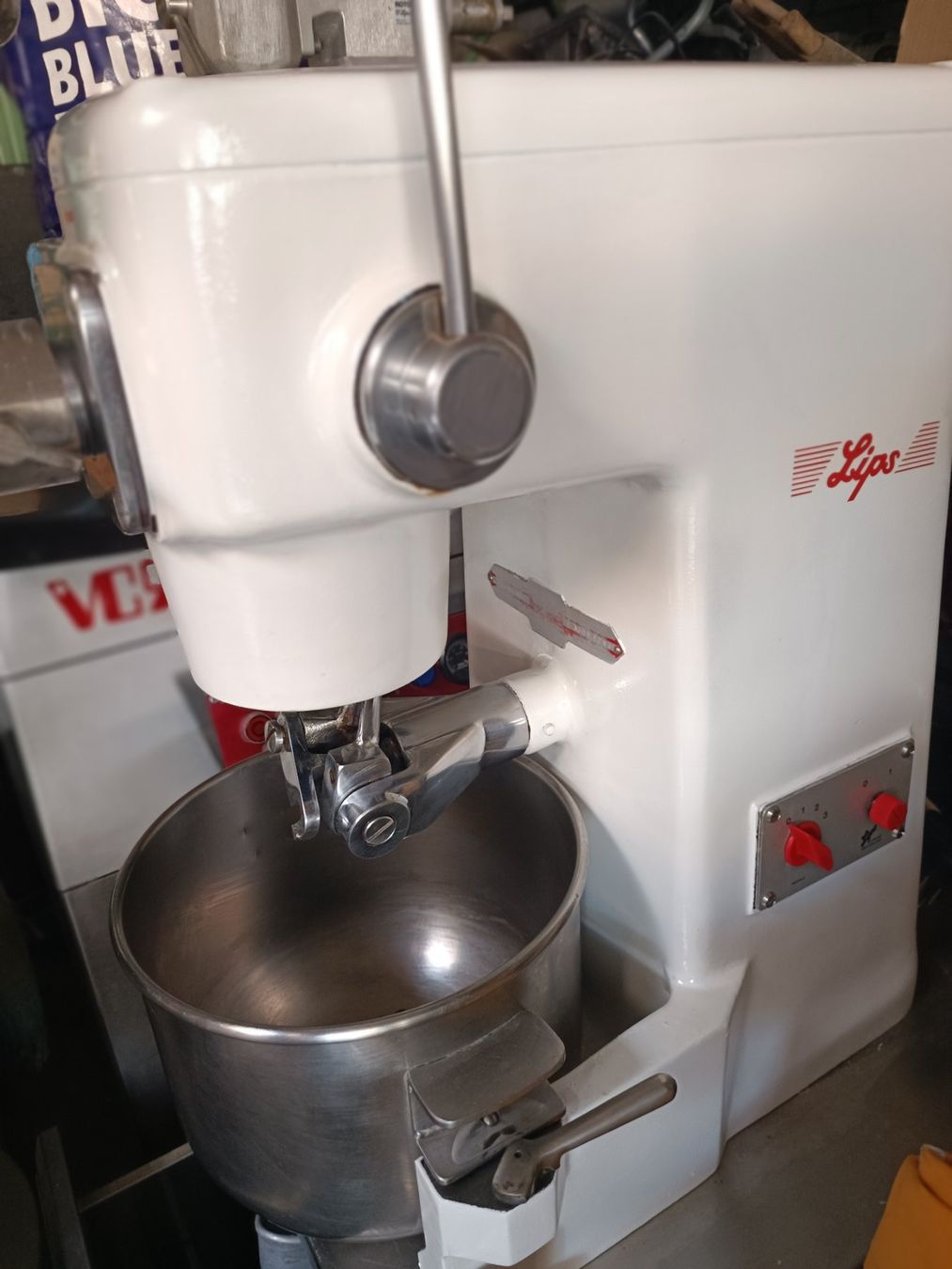 Lips Elettrodomestici da cucina: Lips Rotor Piccolo mit Gemüseschneider Fleischwolf – Usato da Lengnau BE venduto da turbostef