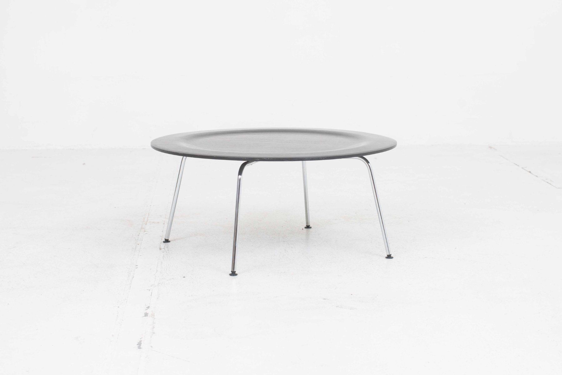 Vitra Tables: Vitra CTM Couchtisch von Charles & Ray Eames – D'occasion à Zürich par STUZH38 1