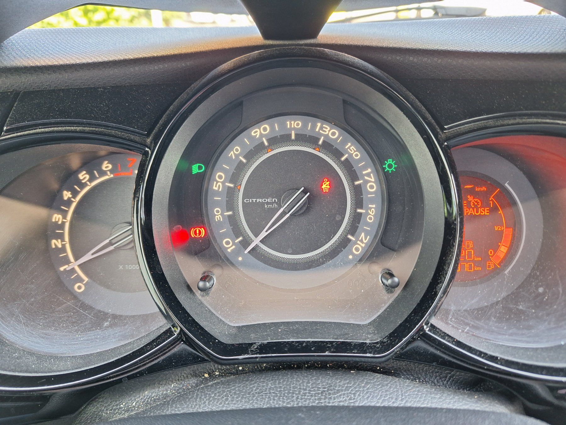 Citroën Automobili: Citroën C3 1.6 VTi Red Block – Difettoso da Solothurn venduto da GysinSolothurn 4