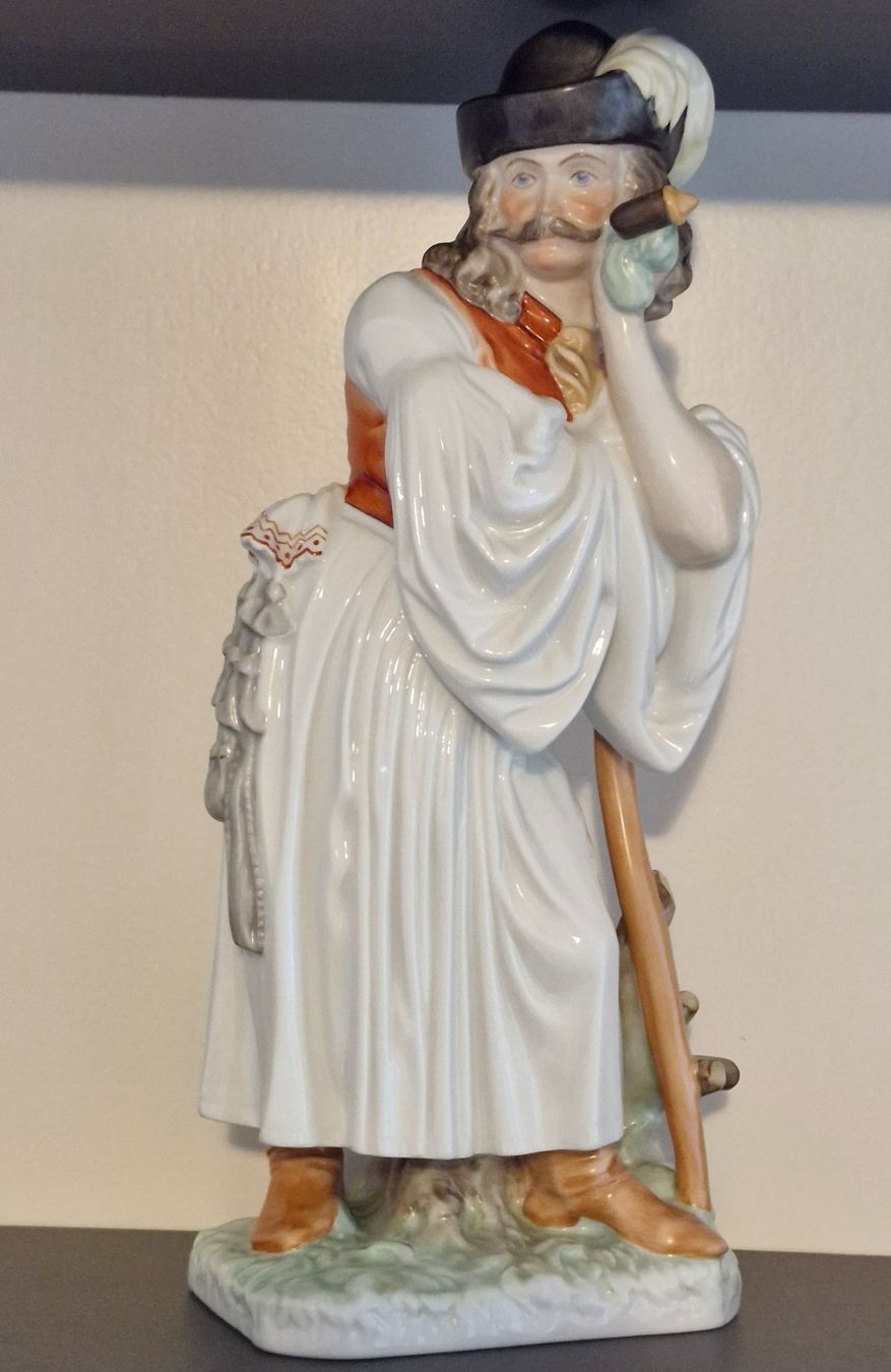 Herend Figurines: 🫟Herend Porzellan "Husare" oder "Kosake" 31cm Top Zustand – D'occasion à Au SG par roby0101 6