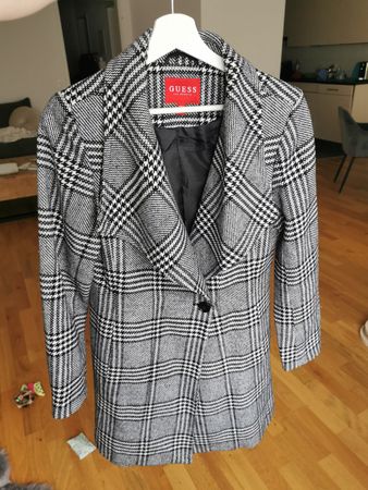 GUESS Damenmantel – schwarz-weiss kariert