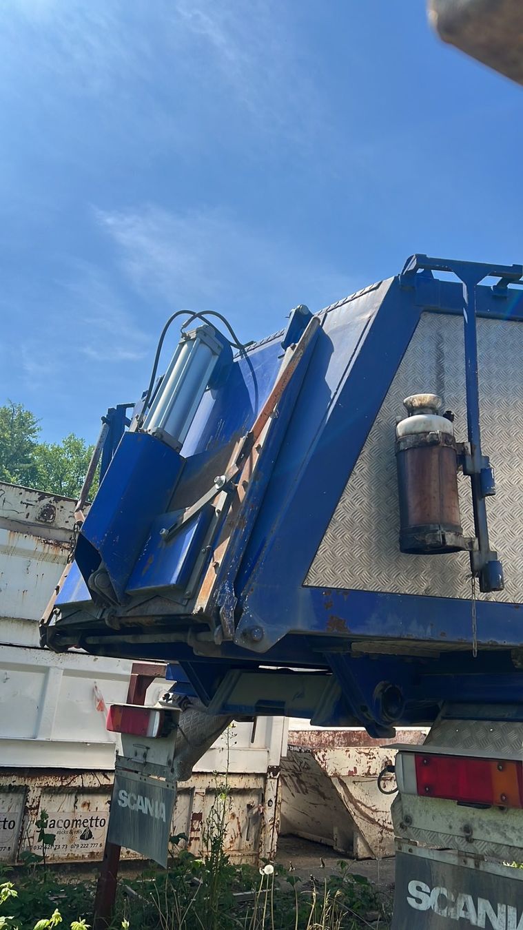 Tutte le macchine: Rebmann Transport zwei Kammer Thermosilo – Usato da Hasle LU venduto da Arag08 4