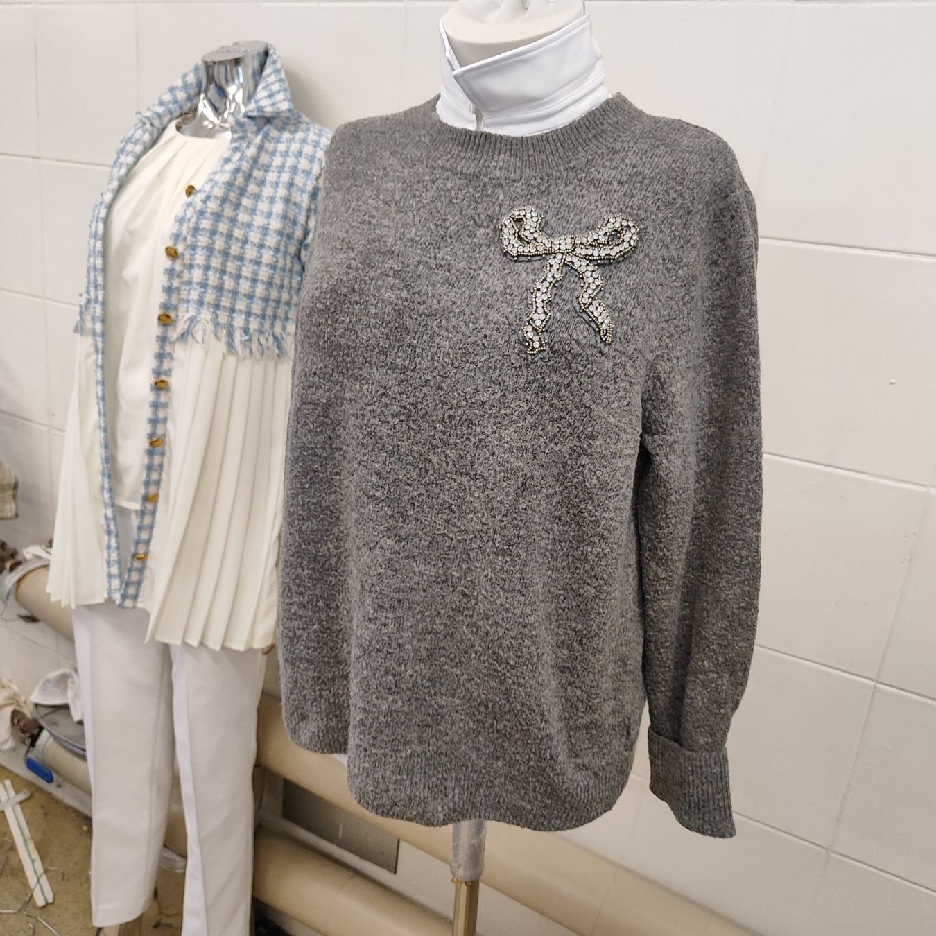 H&M Pulls & Sweat-shirts: schöne Damen pulli Gr s – D'occasion à Langnau am Albis par Judithsebi 2