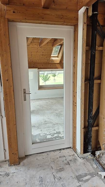 Portes: Tür mit Rahmen / Fenstertüre – D'occasion à Zeihen par isabel.pfister 1