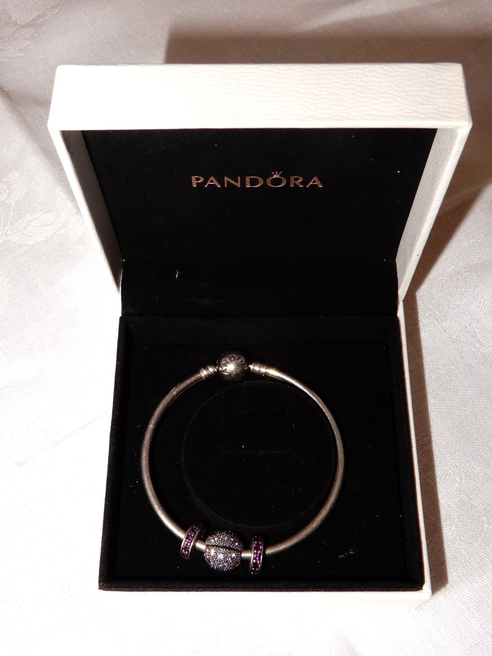 Pandora Armbänder & -reifen: Pandora Armband mit 3  Charms – Gebraucht aus Senèdes von tintinette43 1