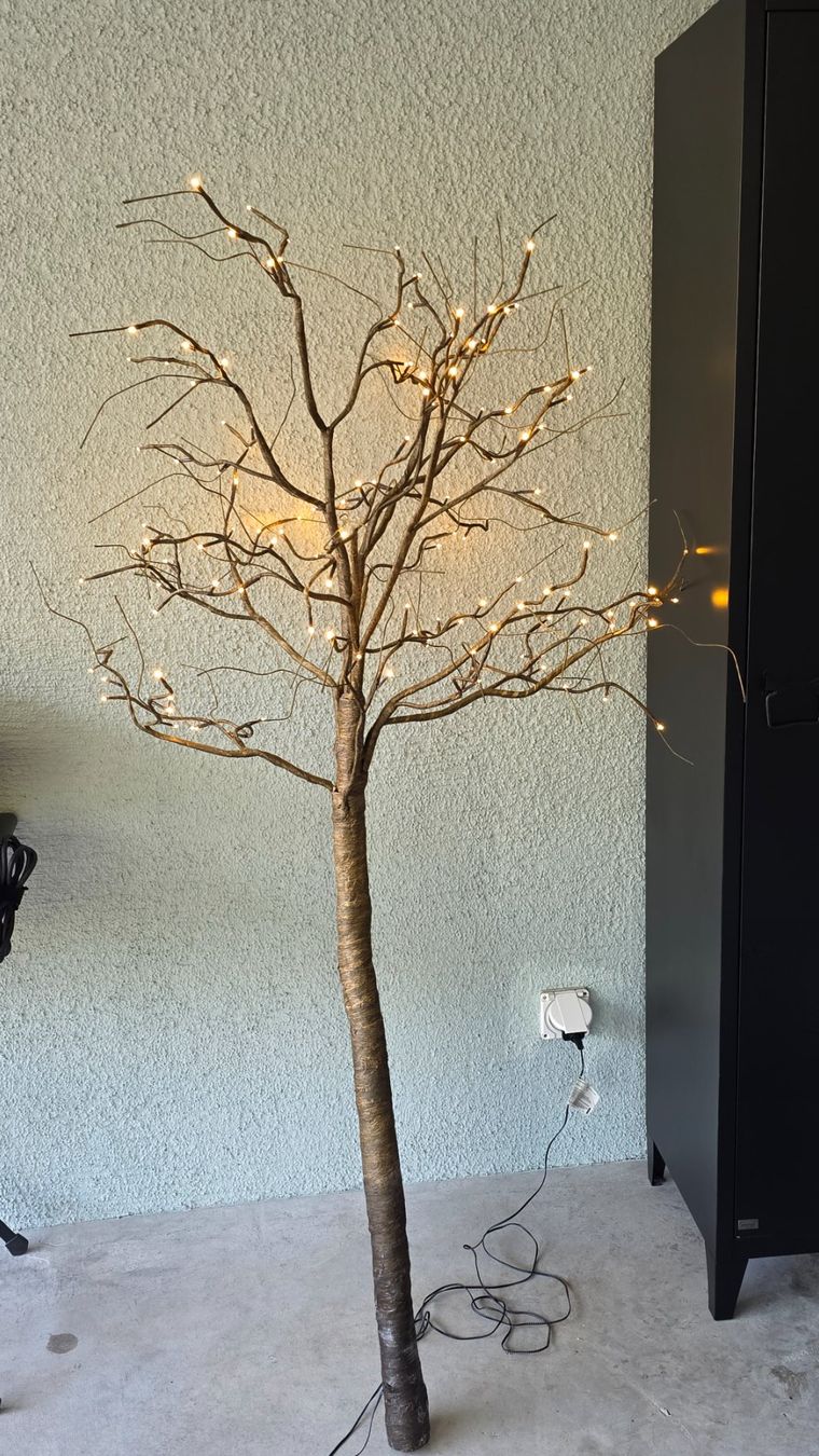 Tutte le decorazioni: Deko Baum mit Lichterkette Braun 150cm – Usato da Näfels venduto da jayjay1968 4