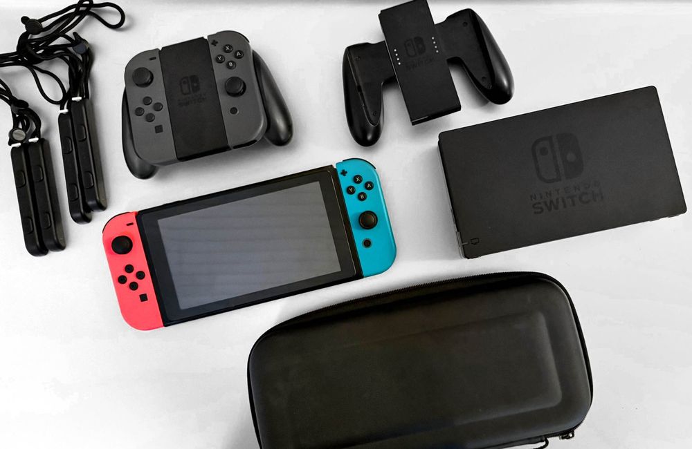 Nintendo Switch 1 inkl. Zubehör (Gebraucht) in Ottikon b.Kemptth. für ...