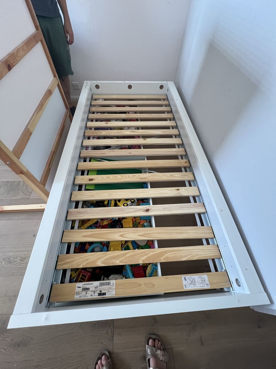 Ikea Lits: Malm Bett 90x200cm – D'occasion à Reinach BL par DagobertDuck100 1