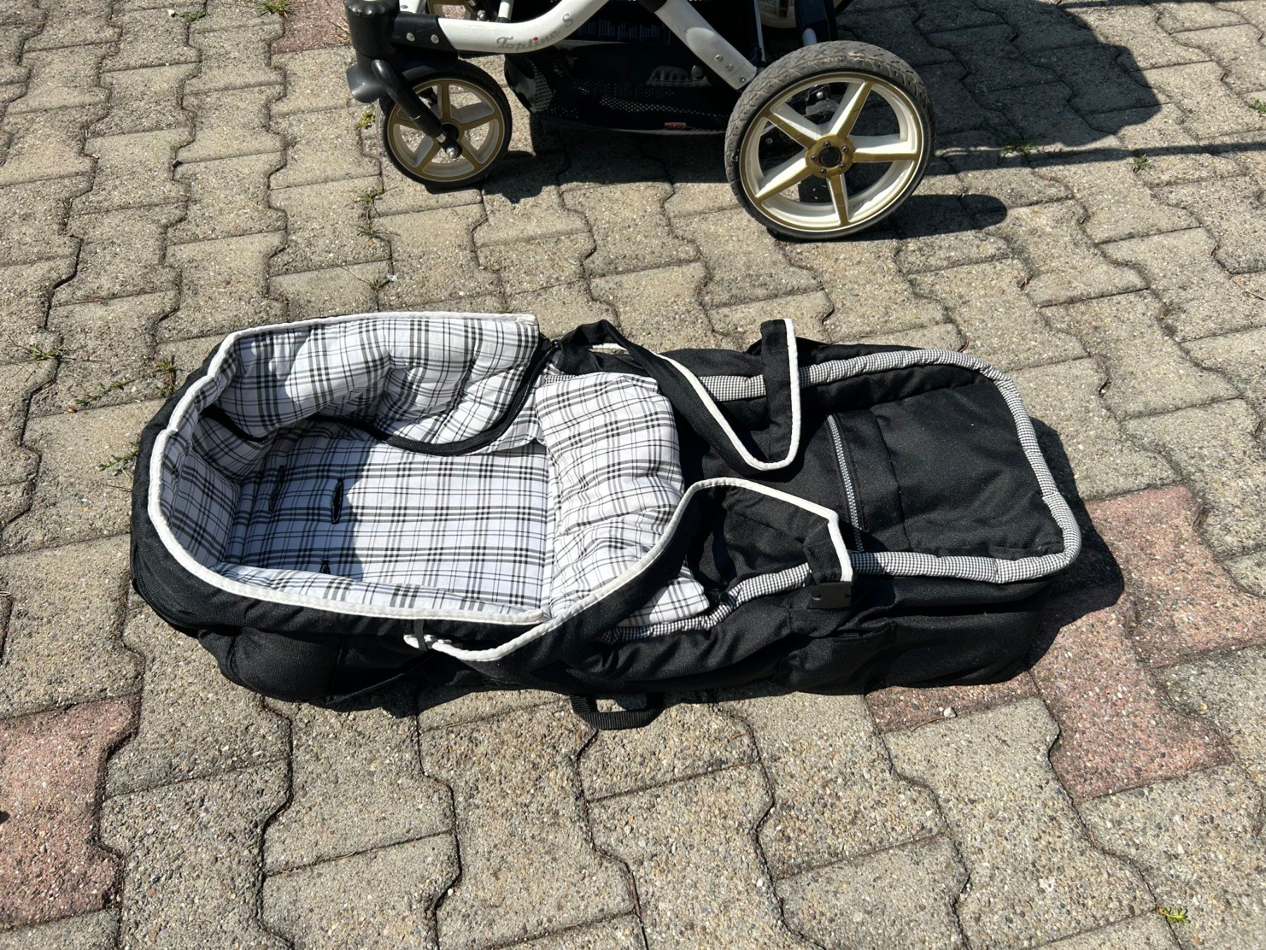 Hartan Kinderwagen: Kinderwagen – Gebraucht aus Würenlos von skress 2