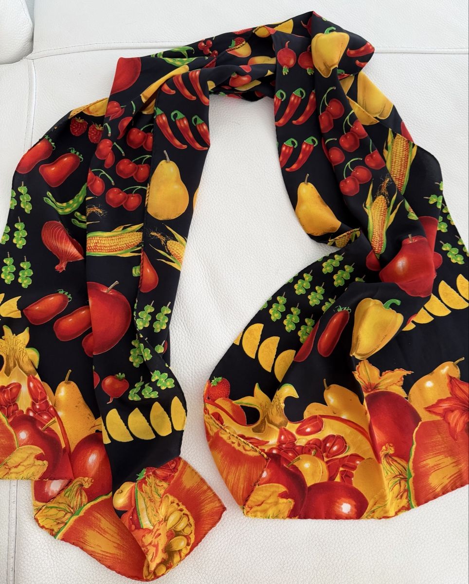 Foulard & Sciarpe: Seiden Schal 🌸 – Usato da Opfikon venduto da Luis144