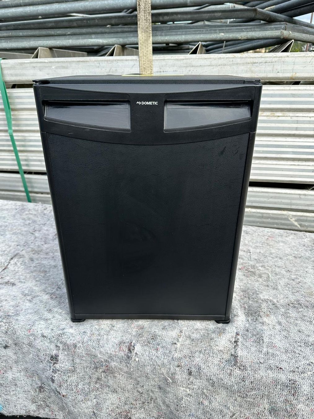 Frigoriferi: Minibar Dometic RH 430 NTE – Usato da Spreitenbach venduto da Space_X 1