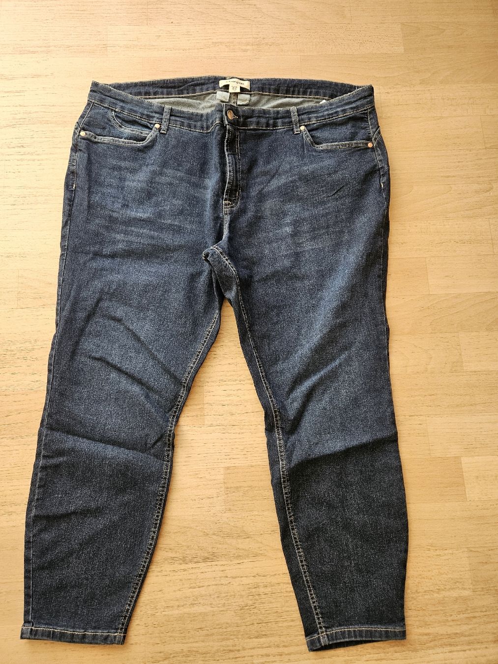 Jeans: Damenjeans neu gr.54 – Nuovo (secondo la descrizione) da Muri AG venduto da Truckgirl_87