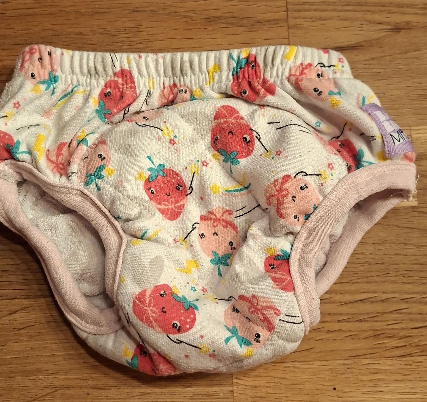 Pantalons: Trainingshosen mit Erdbeeren  – Neuf (Voir description) à Bärau par wid_7yqd