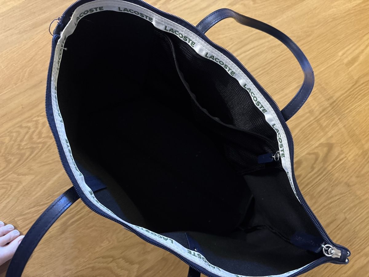 Lacoste Borse da donna: Lacoste Tasche dunkelblau – Usato da Rünenberg venduto da ZwergLi100 1
