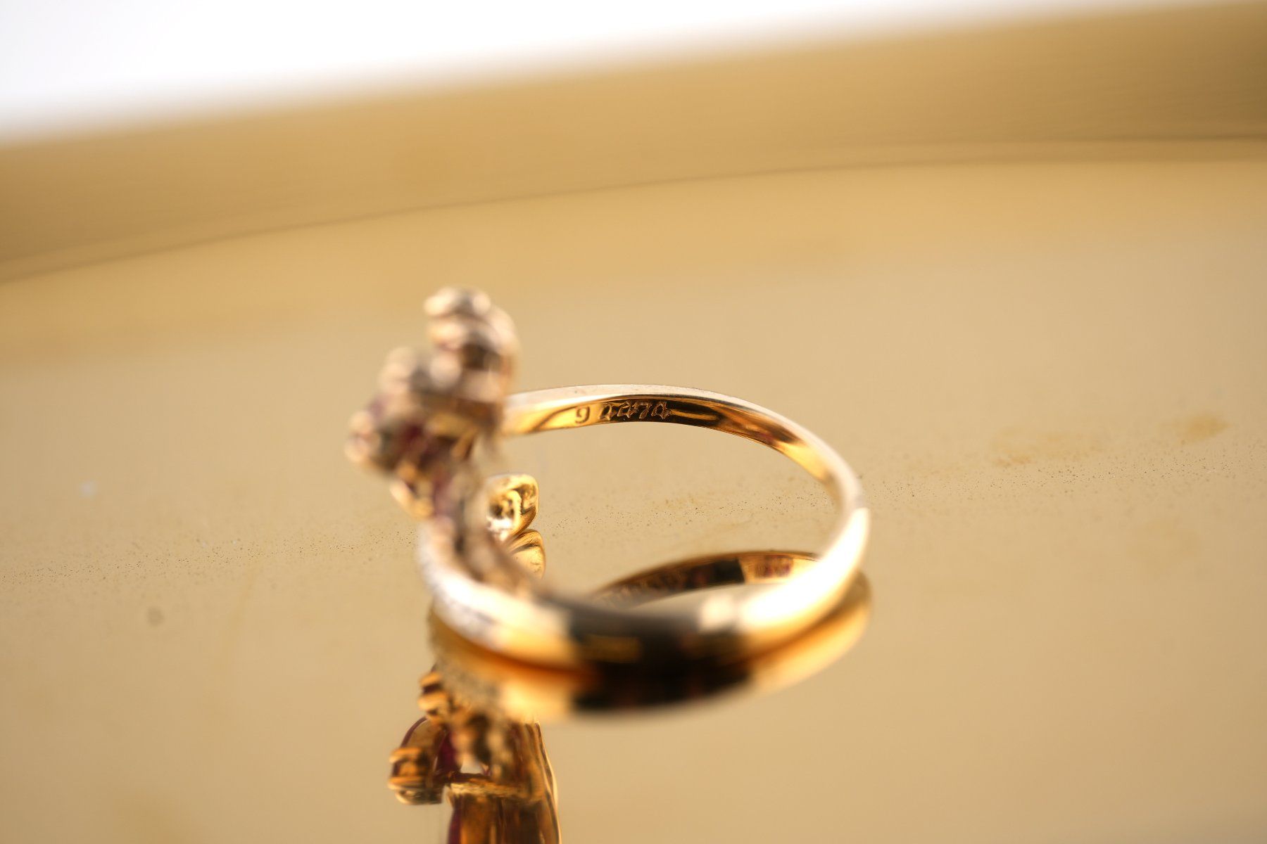 Anelli: Goldring mit Rubinen und Diamanten – Usato da Basel venduto da Vip24 4