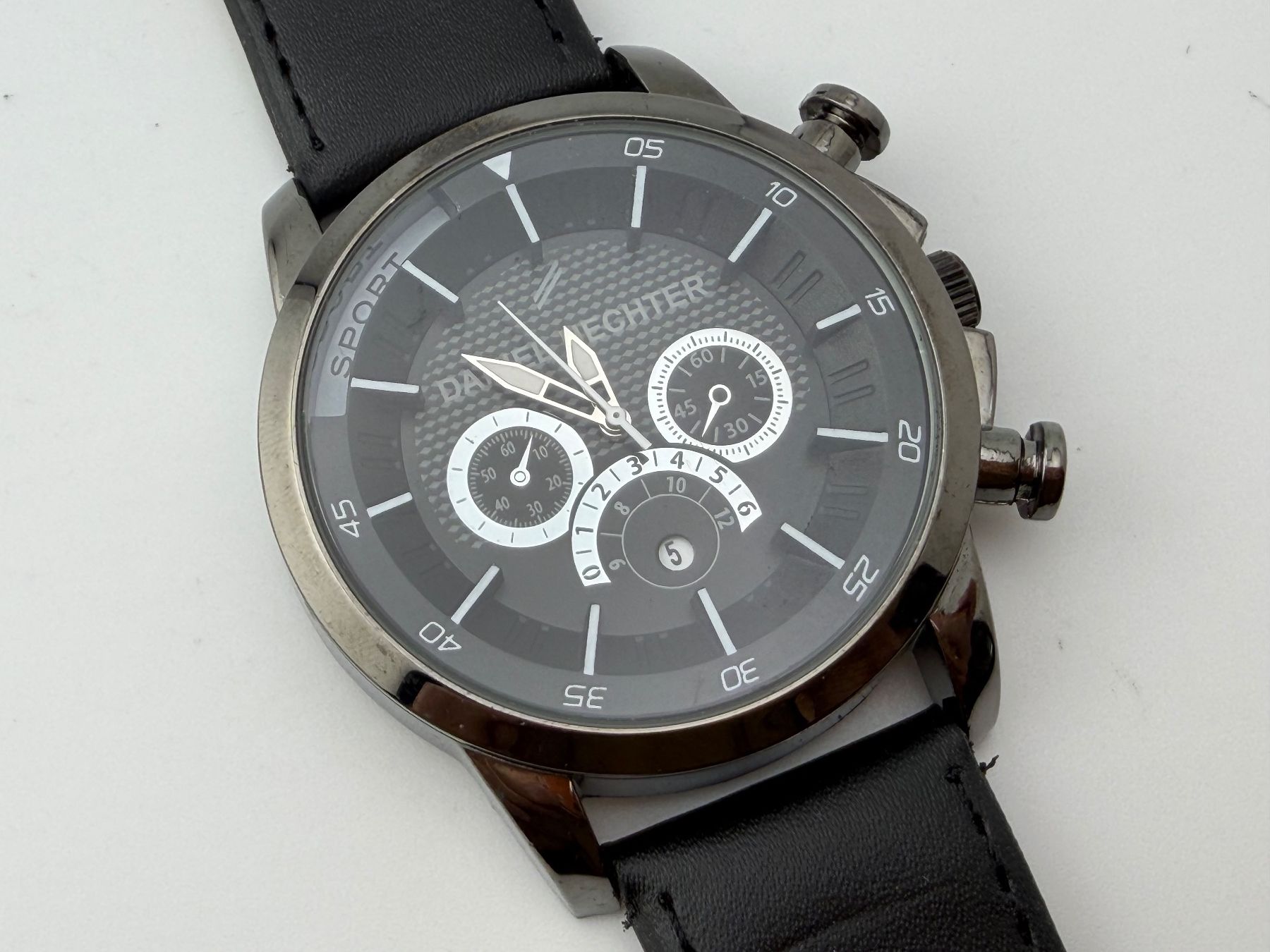 Daniel Hechter Orologi: DANIEL HECHTER Herrenuhr läuft – Usato da Biel/Bienne venduto da MrP_WatchesBiel