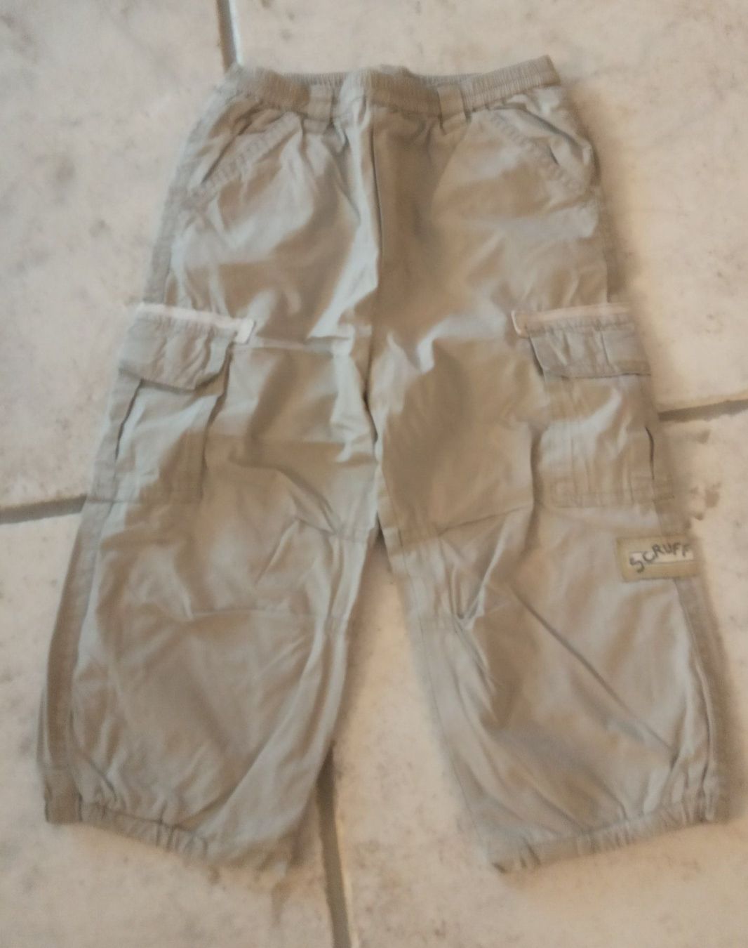Lotti & Set di vestiti: Jungen Kleiderpaket Größe 92 – Usato da Chur venduto da Rodanisa 3