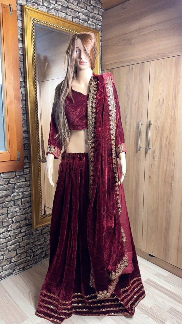 Vestiti: Velvet Dream' Lehenga – Nuovo e nell'imballaggio originale da Murgenthal venduto da mah_vy9v 2