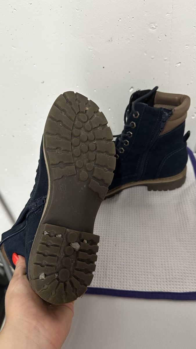 Chaussures femmes: Stiefeletten Winter Gr. 38 – D'occasion à Rafz par reginadi99 2