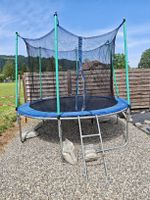 Trampolin mit Sicherheitsnetz & Leiter, gebraucht.