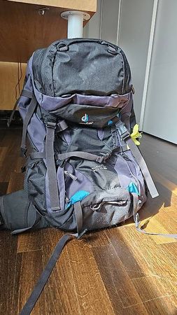 Deuter quantum 50+10L - comme neuf