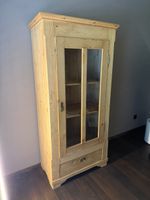 Vitrinenschrank Tannenholz