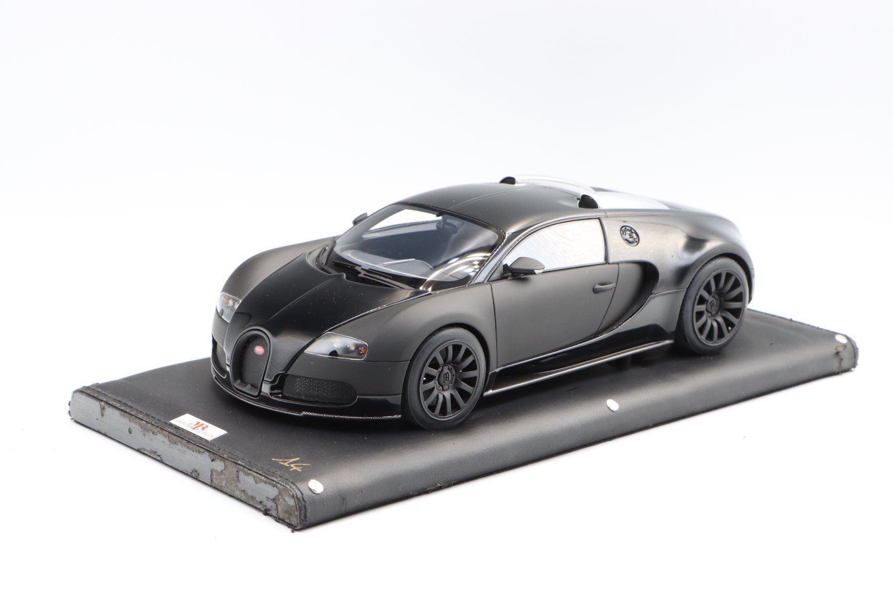 Bugatti Modellini d'auto: Bugatti Veyron 16.4 1:18 MR Collection – Nuovo e nell'imballaggio originale da Bühl b.Aarberg venduto da modelldiecast 4