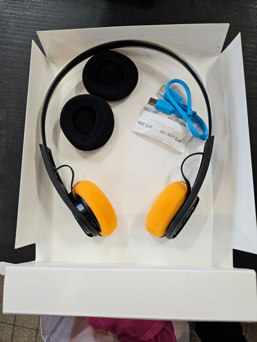 Cuffie: JLab Rewind Kopfhörer - Drahtlos, Retro, Orange – Nuovo (secondo la descrizione) da Wikon venduto da Mr.Saxer 3