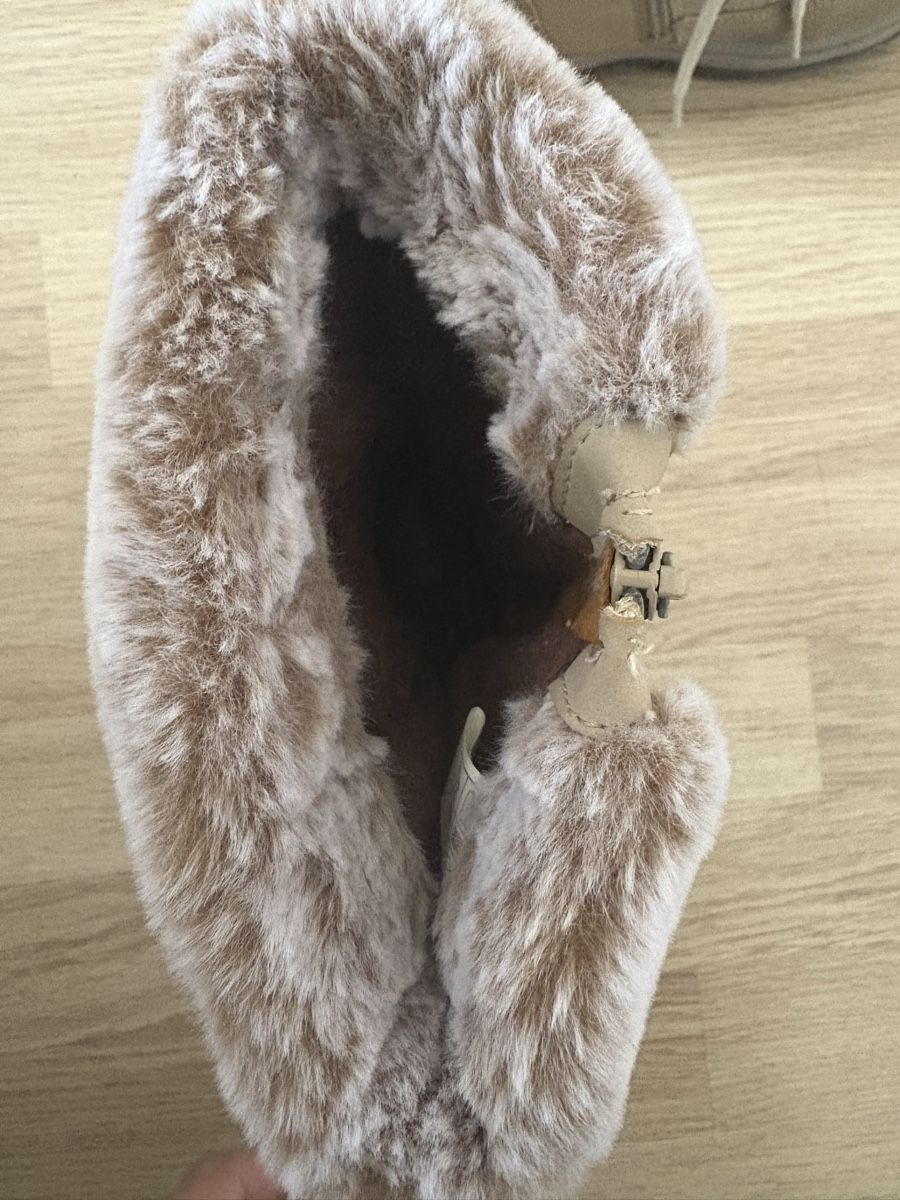 Schuhe für Mädchen: Bottes hivers  – Gebraucht aus La Chaux-de-Fonds von tuoro25 4