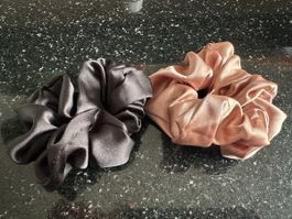 Haargummi Satin 2er Set neuwertig