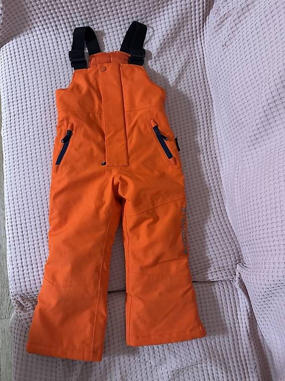 C&A Pantaloni: Skihose Größe 110 – Usato da Bergdietikon venduto da Irina.Reznik