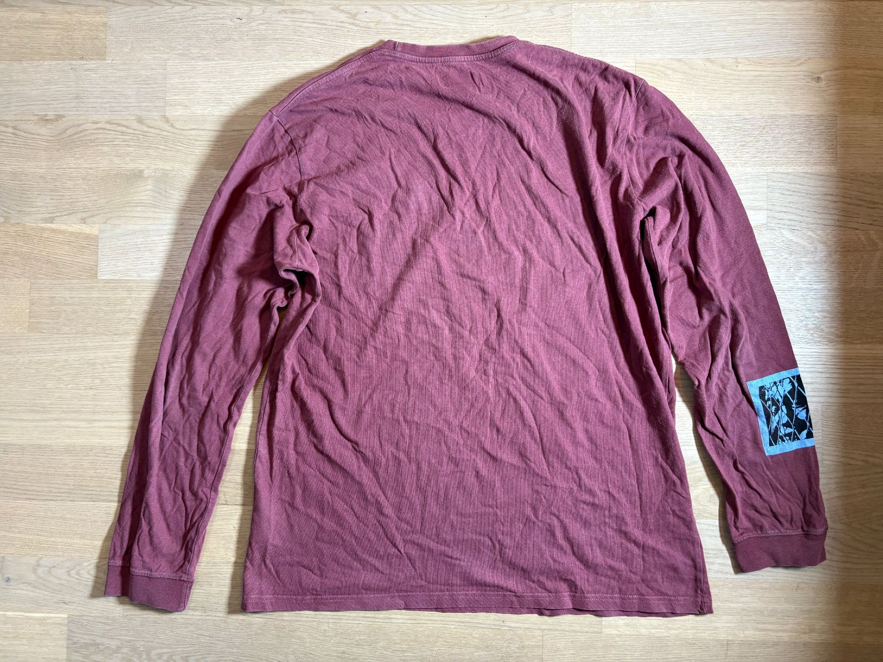 T-shirt: Cooles Edwin Langarmshirt, bordeauxrot, – Usato da Elgg venduto da Jo_Naj 1