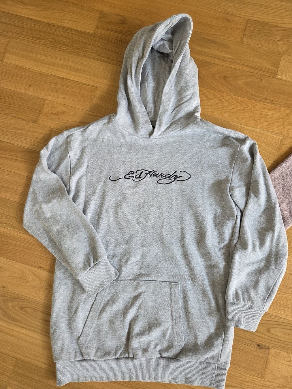 Ed Hardy Maglioni & Felpe: Hoodie Set: Mädchen Jacke & Kapuzenpullover Gr. 152 – Usato da Stansstad venduto da Urs-_6362 1