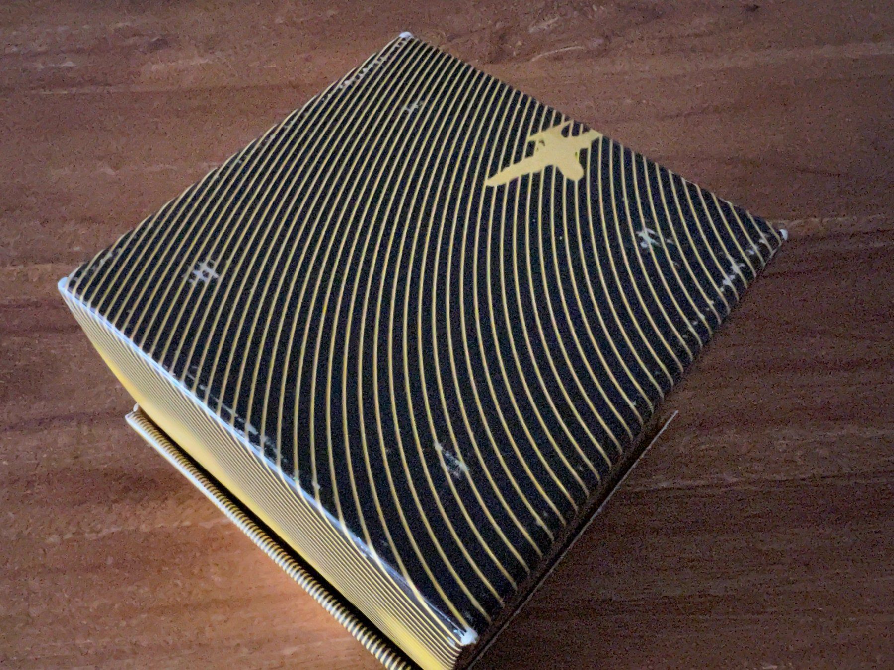 Breitling Orologi: BREITLING "Plane" black & yellow outerbox for bakelite box – Usato da Mont-sur-Lausanne venduto da vmi_ym5l 1