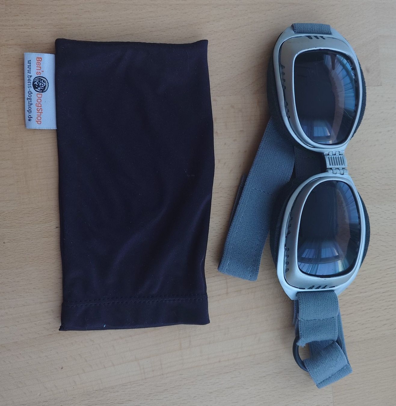Lunettes & Verres: Hunde Sonnen-/ Wind- Brille – D'occasion à Arth par steppewolf