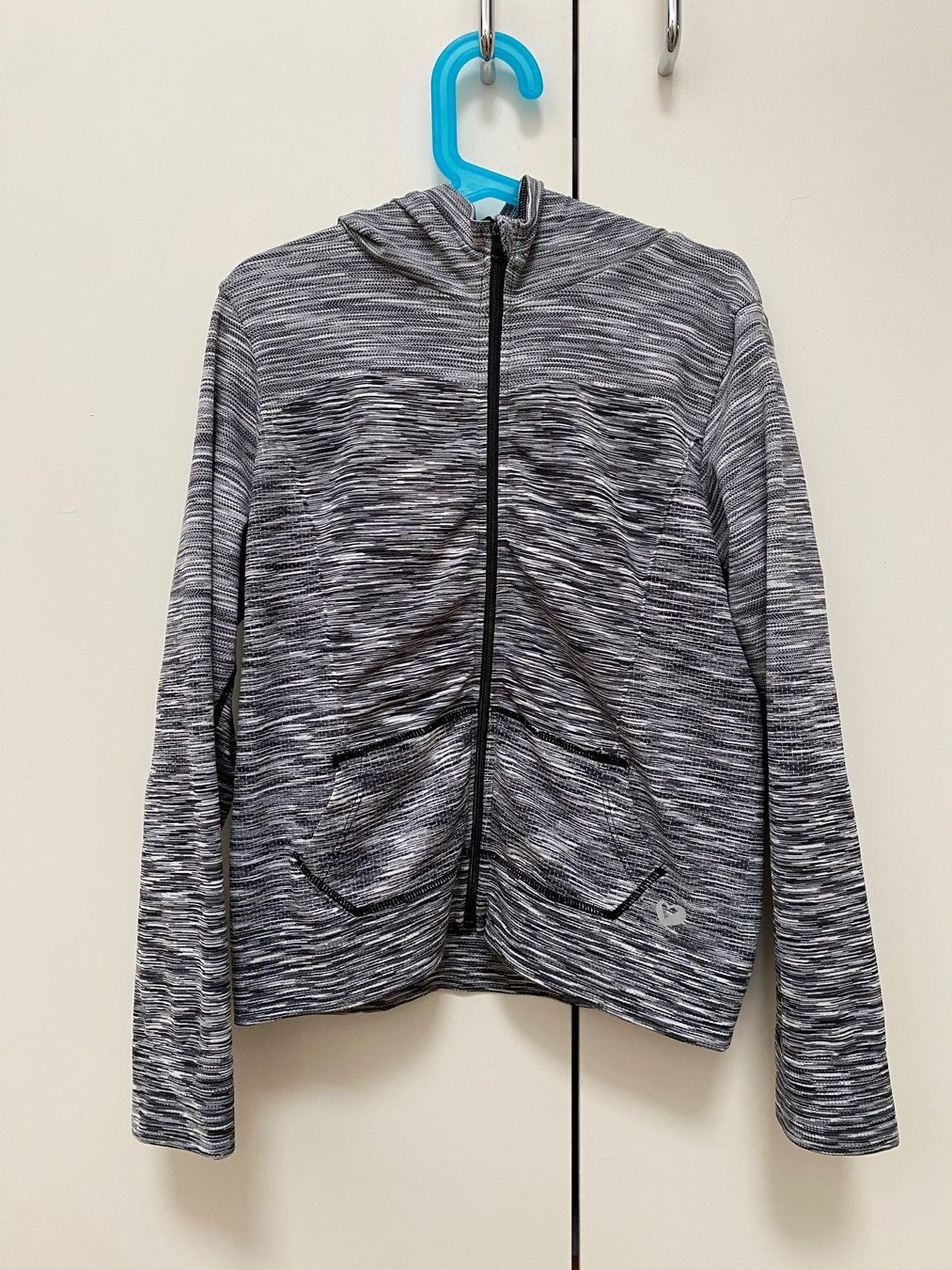 Jacken & Mäntel: Veste de sport Shoactive 10/12ans – Gebraucht aus Delémont von Petitlutin 1
