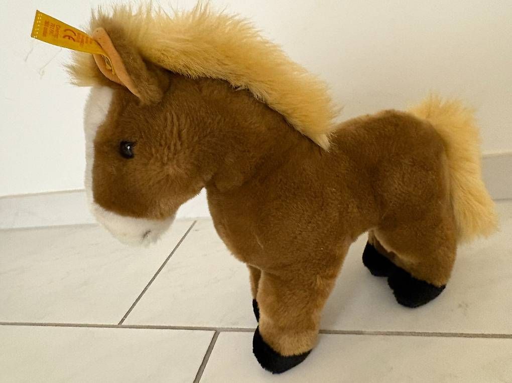 Steiff Giocattoli: Steiff Pferd Pony Fohlen – Nuovo (secondo la descrizione) da Egg b. Zürich venduto da eve_h8pg 1