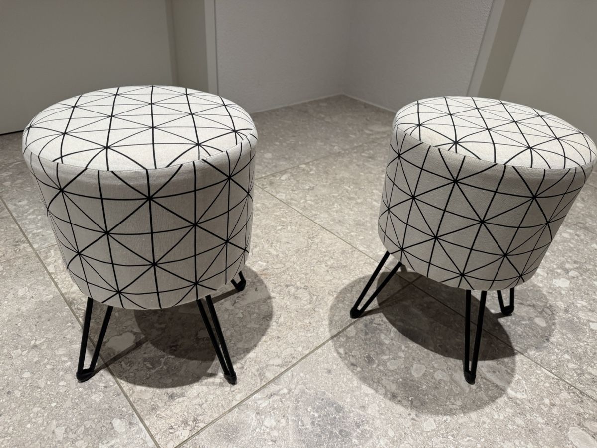 Sgabelli: Stylish Pair stools – Usato da Jonen venduto da chrispluess
