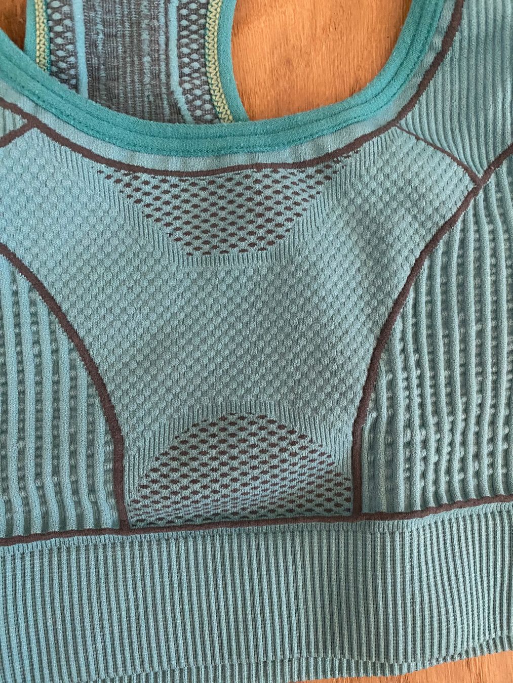Sonstige Unterwäsche: Damen Sportbustier S starker Halt – Gebraucht aus Einsiedeln von PaedeK84 1