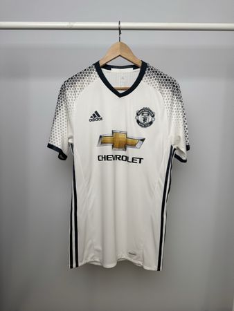 Manchester United 16/17 third shirt